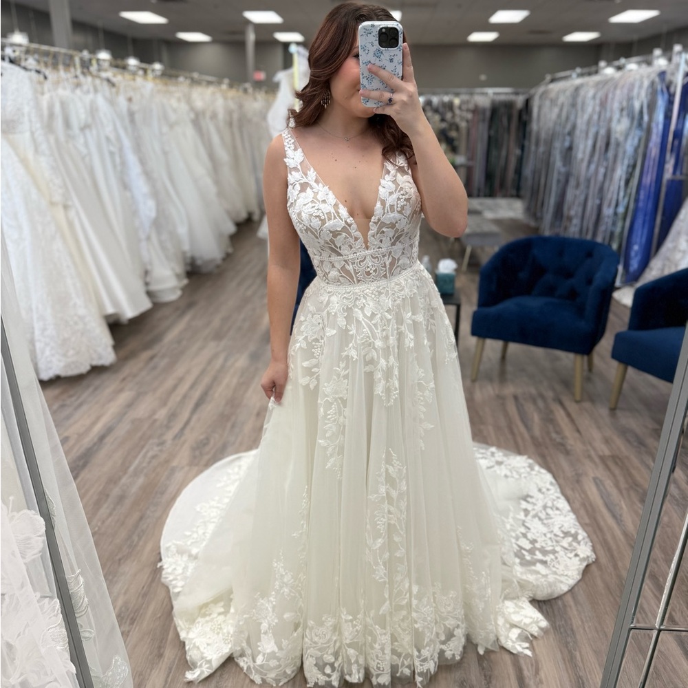 Allure Bridals Wedding Dress A1157